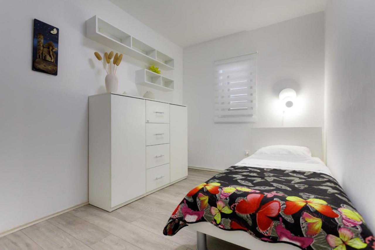 Apartman Laura クルク エクステリア 写真