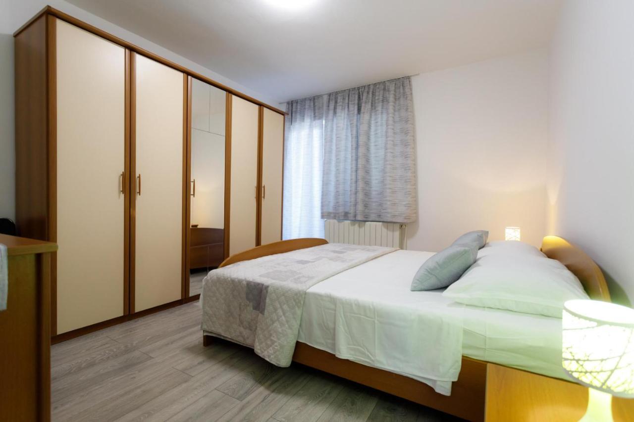 Apartman Laura クルク エクステリア 写真