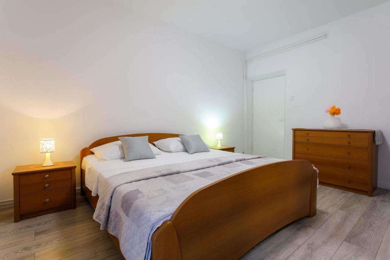 Apartman Laura クルク エクステリア 写真